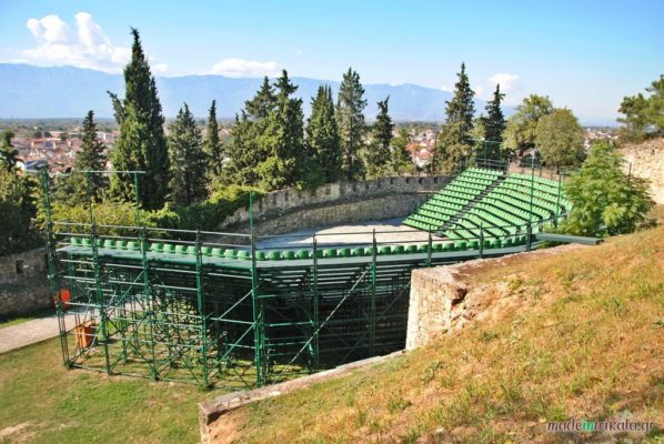 Τρίκαλα, το υπαίθριο θέατρο στο φρούριο